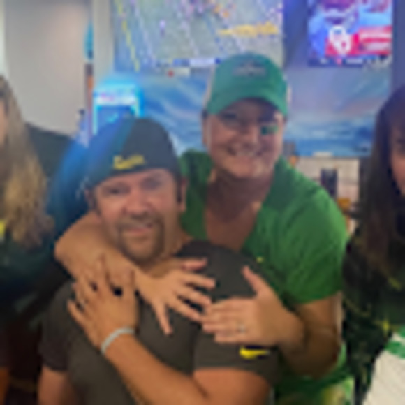 Meet your Posher, Nicole - Picture 1 of 1